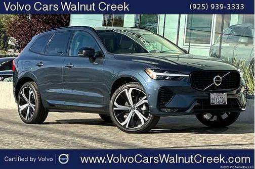2023 Volvo XC60 B5 AWD Ultimate Dark