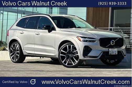 2023 Volvo XC60 B6 AWD Ultimate Dark