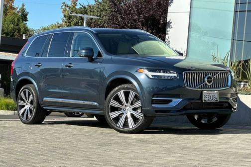 2023 Volvo XC90 Recharge Plug-In Hybrid Plus Bright 7-Seater