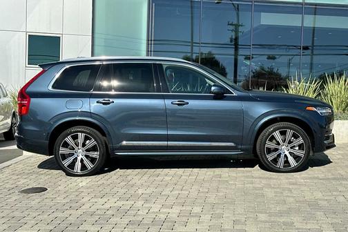 2023 Volvo XC90 Recharge Plug-In Hybrid Plus Bright 7-Seater