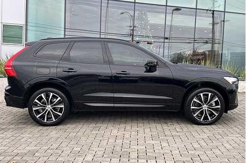 2023 Volvo XC60 Plus