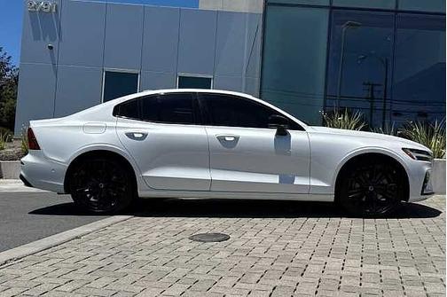 Crystal White 2023 Volvo S60 Plus