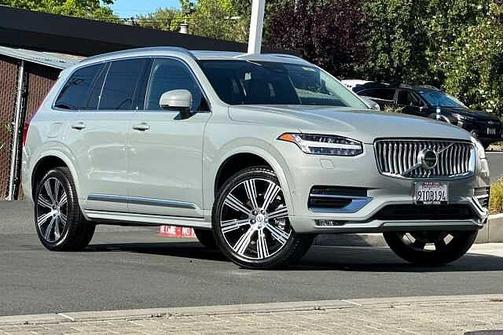 Vapour Grey 2025 Volvo XC90 Ultra