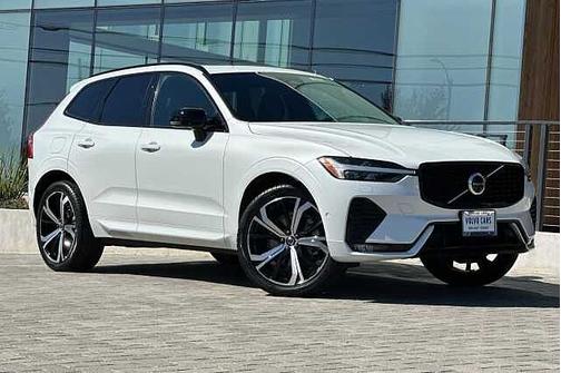 2022 Volvo XC60 R-Design