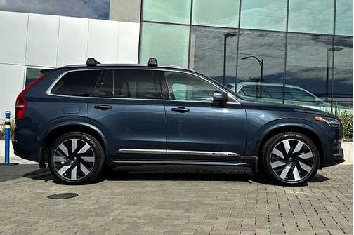 Denim Blue 2023 Volvo XC90 Recharge Plug-In Hybrid Ultimate Bright 7-Seater