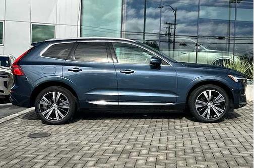 2023 Volvo XC60 B5 AWD Ultimate Bright