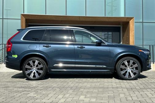 2023 Volvo XC90 Recharge Plug-In Hybrid Plus Bright 7-Seater