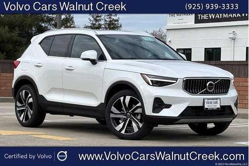 2025 Volvo XC40 Plus