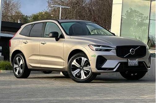 2023 Volvo XC60 Plus