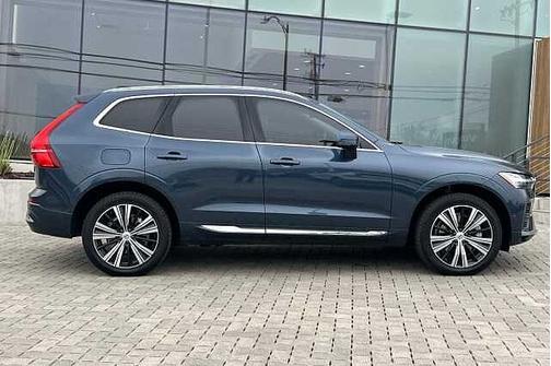 2022 Volvo XC60 eAWD Inscription