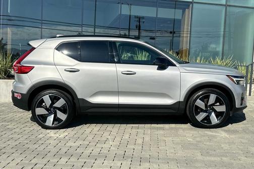 2024 Volvo XC40 Recharge Pure Electric Ultimate