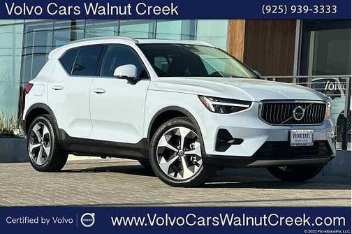 2025 Volvo XC40 Plus