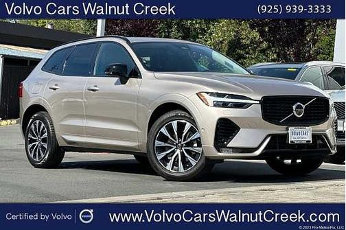 Bright Dusk 2023 Volvo XC60 Plus