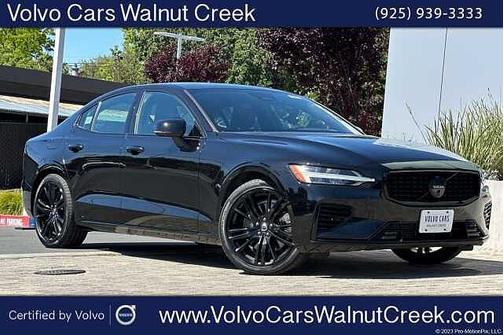 Onyx Black 2023 Volvo S60 Plus