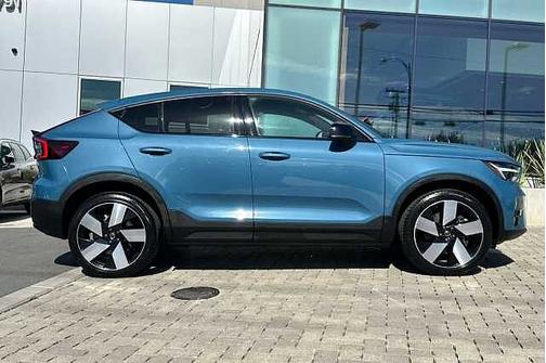Fjord Blue 2023 Volvo C40 Recharge Pure Electric Ultimate