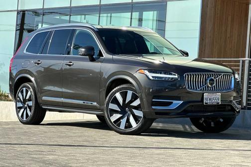 2023 Volvo XC90 Recharge Plug-In Hybrid Ultimate Bright 7-Seater