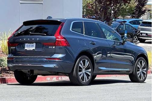 Denim Blue 2023 Volvo XC60 Plus