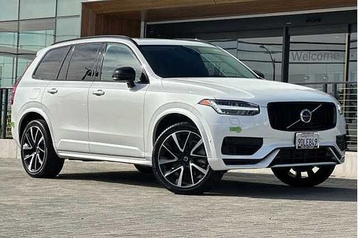 2023 Volvo XC90 Ultimate Dark 7-Seater