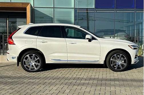 2021 Volvo XC60 T8 Inscription