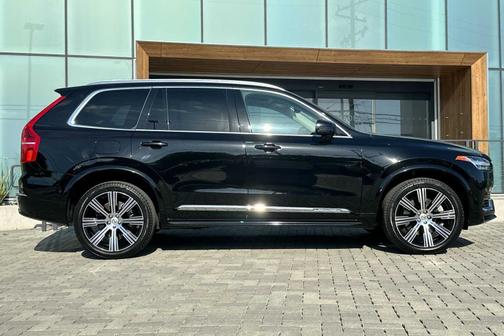 2023 Volvo XC90 Recharge Plug-In Hybrid Ultimate Bright 7-Seater