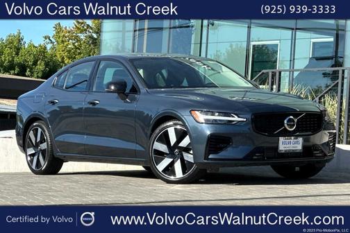 2024 Volvo S60 Recharge Plug-In Hybrid T8 Plus Dark