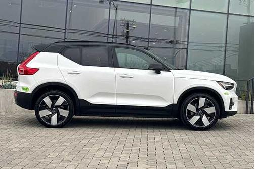 2023 Volvo XC40 Ultimate