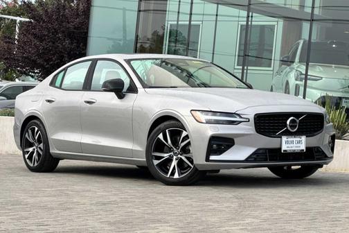 2025 Volvo S60 B5 Core