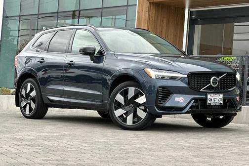 2024 Volvo XC60 Recharge Plug-In Hybrid T8 Ultimate Dark