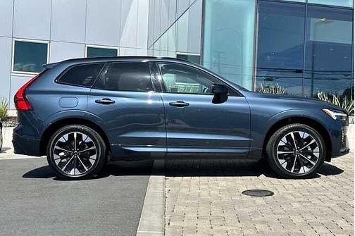 Denim Blue 2026 Volvo XC60 Plus