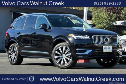 2025 Volvo XC90 B5 Core