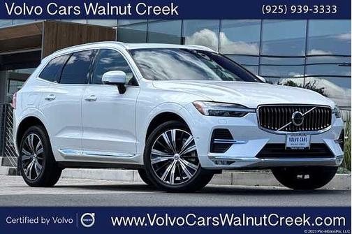 Crystal White 2023 Volvo XC60 B5 FWD Ultimate Bright