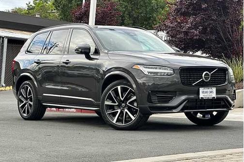 Platinum Grey 2023 Volvo XC90 Ultimate Dark 7-Seater
