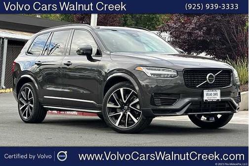 Platinum Grey 2023 Volvo XC90 Ultimate Dark 7-Seater