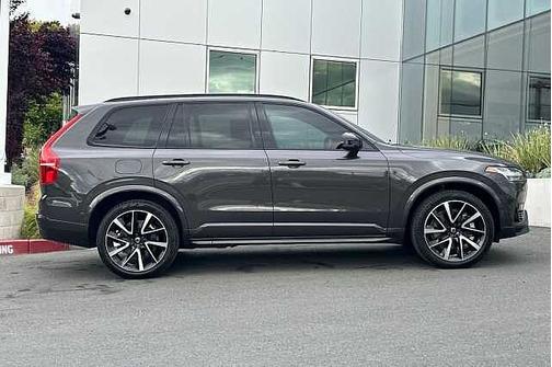 Platinum Grey 2023 Volvo XC90 Ultimate Dark 7-Seater