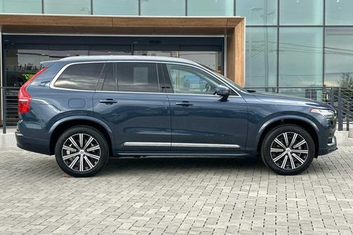 2025 Volvo XC90 B6 Plus 7-Seater