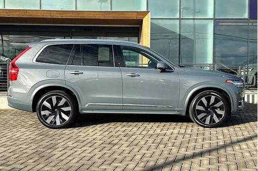 2023 Volvo XC90 Ultimate Bright 7-Seater