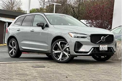 2024 Volvo XC60 T8 Ultimate Dark