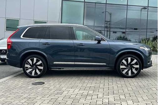 Denim Blue 2023 Volvo XC90 Ultimate Bright 7-Seater