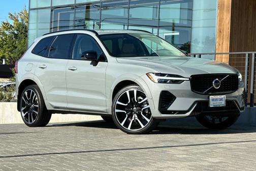 2024 Volvo XC60 Recharge Plug-In Hybrid T8 Ultimate Dark