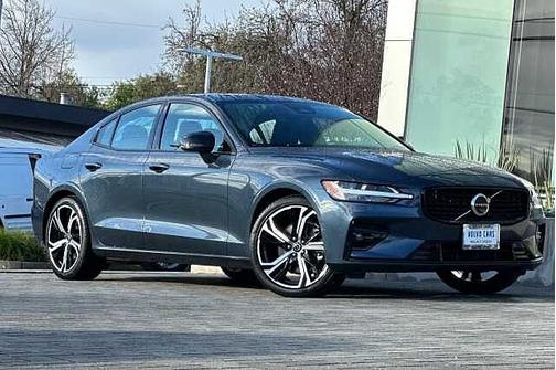 2025 Volvo S60 Core