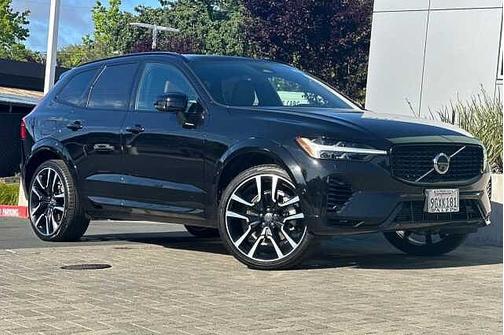 Onyx Black 2023 Volvo XC60 Ultimate Dark