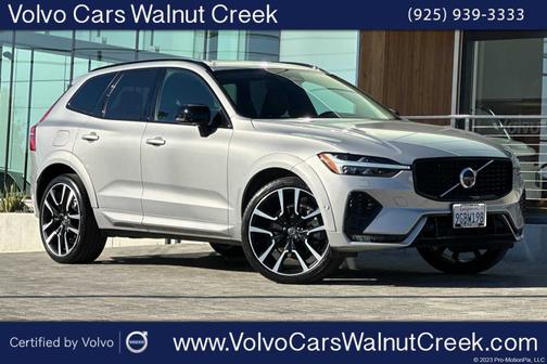 2023 Volvo XC60 B6 AWD Ultimate Dark