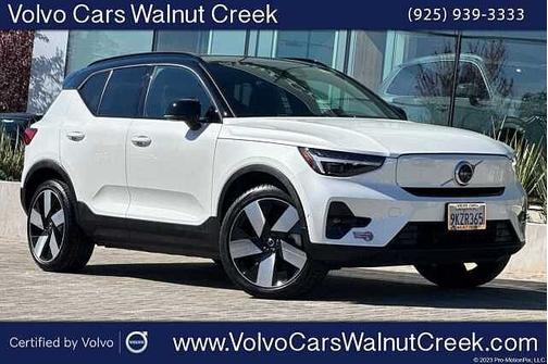 2024 Volvo XC40 Plus