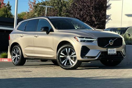 2025 Volvo XC60 B5 Core