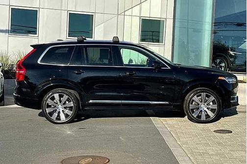 2023 Volvo XC90 Plus