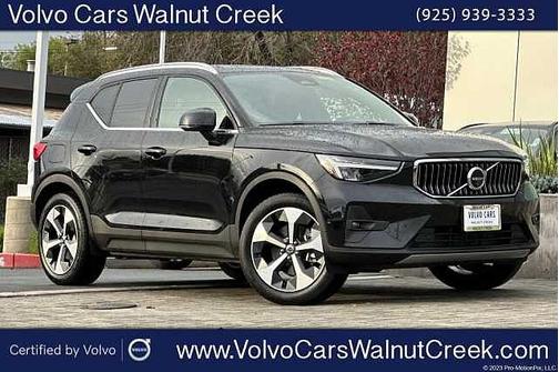 2025 Volvo XC40 Plus