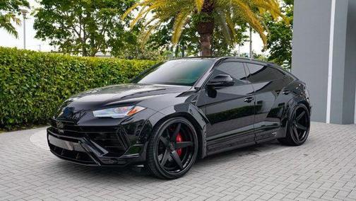 2024 Lamborghini Urus S