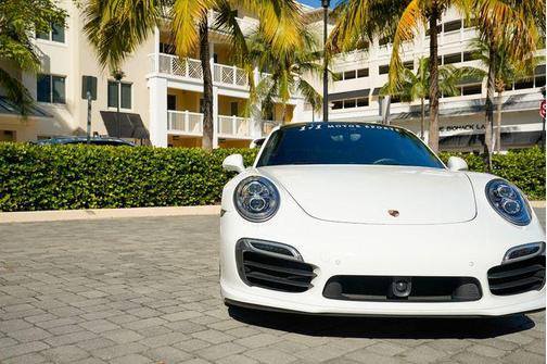 2014 Porsche 911 Turbo S