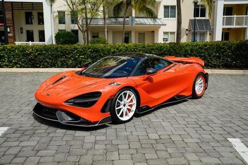 2021 McLaren 765LT Coupe