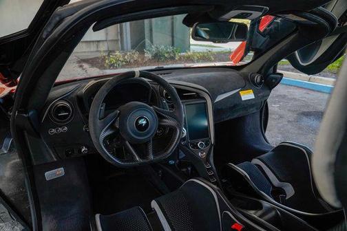 2021 McLaren 765LT Coupe